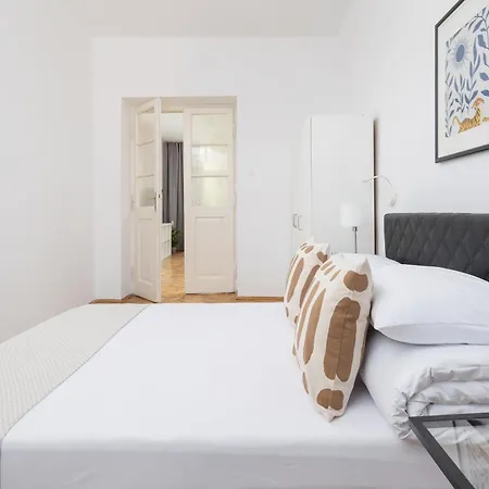 1-bedroom With Balcony - Dluga 65
