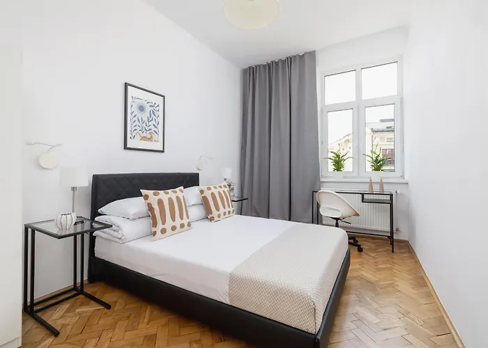 1-bedroom With Balcony - Dluga 65 * Krakow
